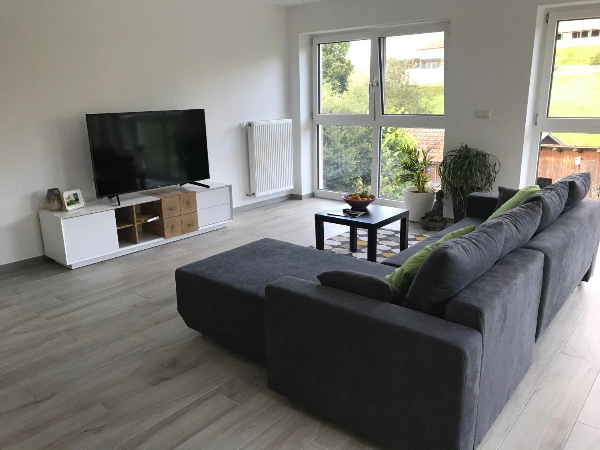 Ferienwohnung „Frosch“ Neukirchen-Balbini Ngoại thất bức ảnh